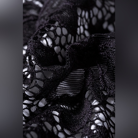 ::SOLD::Black High Neck Sleeveless Crochet Lace Mesh
Lined Evening Dress👗 - Picture 14 of 16